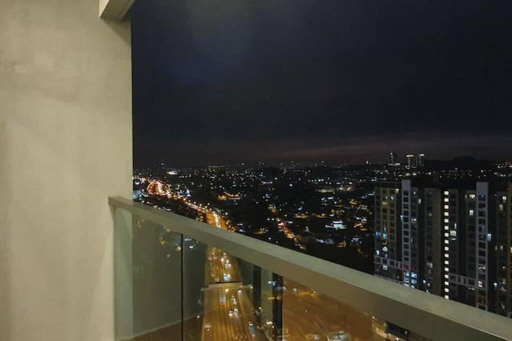 Apple Home 2 At Menara Simfoni, King Size Bed, Cheras, Nexflix, Wifi, Parking スリ・カンバンガン エクステリア 写真